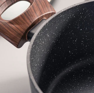 WT-SP003 Black High Termperature Painting Forged Casserole Stockpot — image 2
